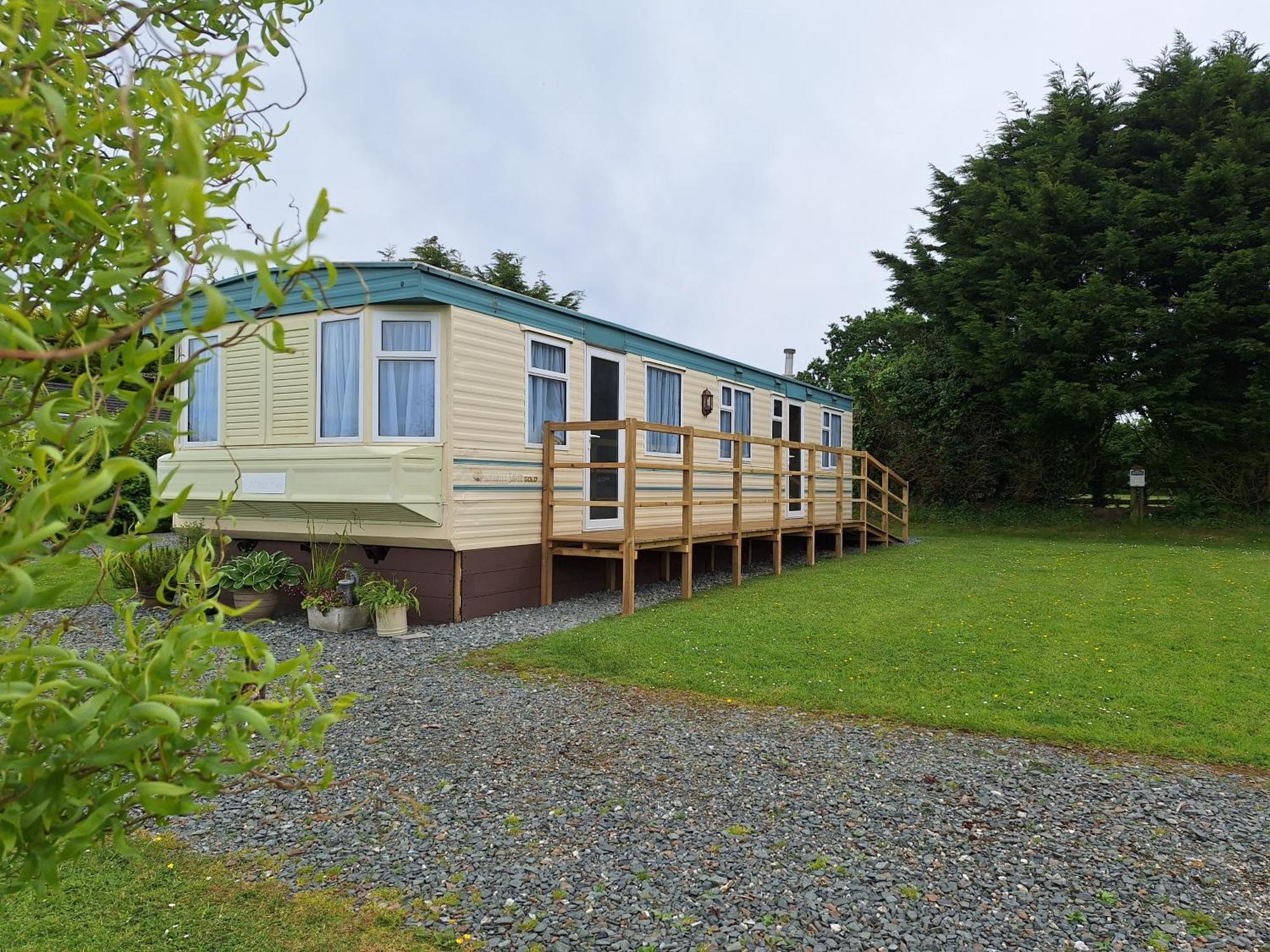 Thornbury Holiday Park Hotel Room photo