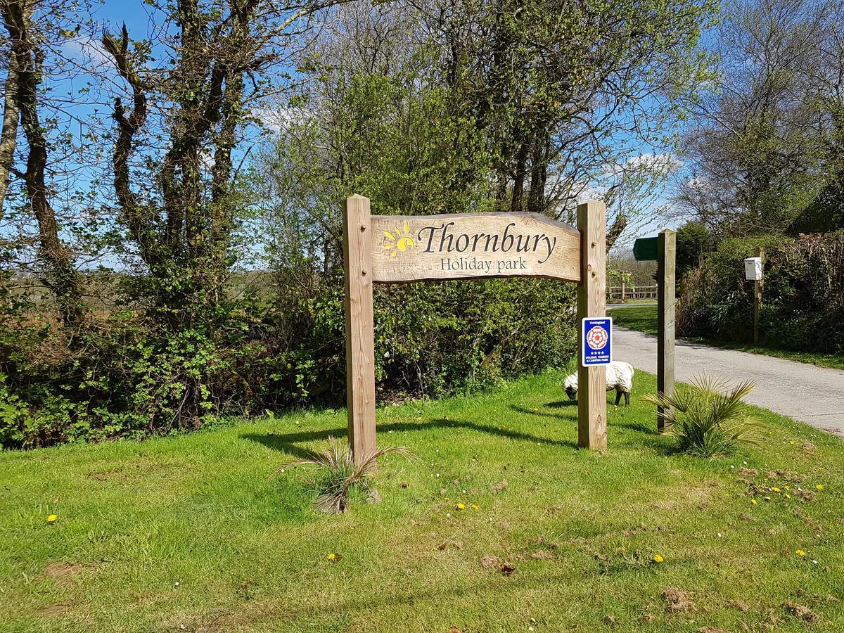 Thornbury Holiday Park Hotel Exterior photo